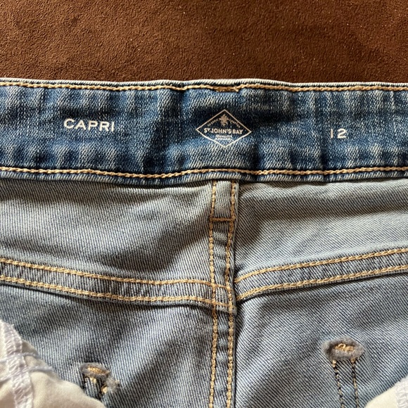 St. John's Bay Denim Capris-Medium Wash. Size 12. 5-pockets w/side slit at hem. - Picture 5 of 5